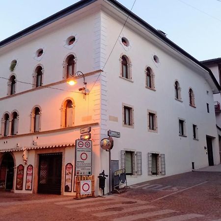 Antica Dimora Apartment Levico Terme Bagian luar foto